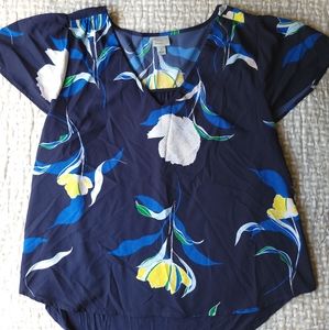 Navy floral top